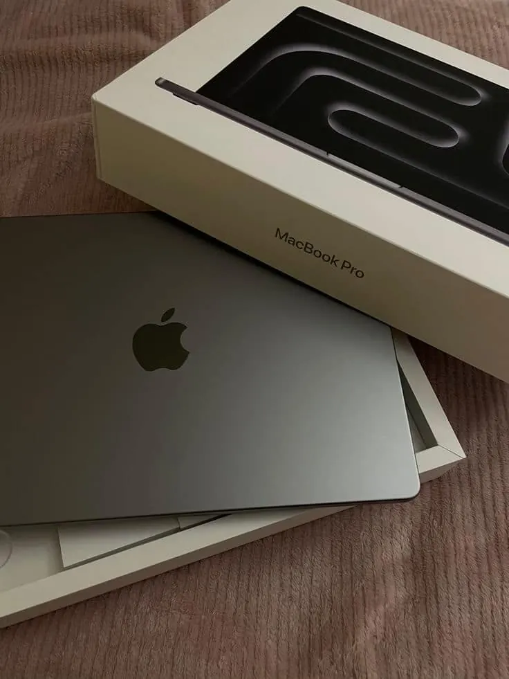 MacBook Pro (Gris espacial)